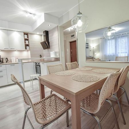 Apartamenty Na Wyspie - Zdrojowa 18 - Apartament Z Sypialnia - Parking Свиноуйсьце Экстерьер фото