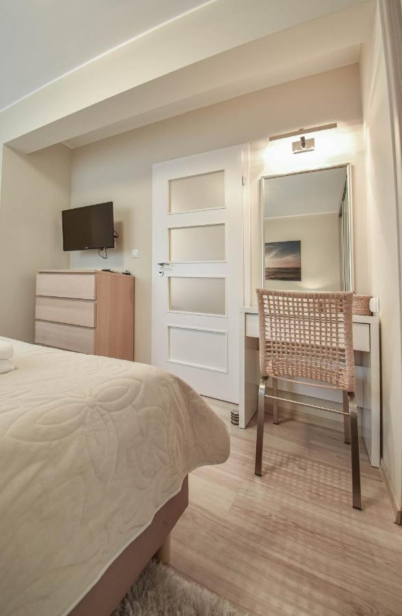 Apartamenty Na Wyspie - Zdrojowa 18 - Apartament Z Sypialnia - Parking Свиноуйсьце Экстерьер фото